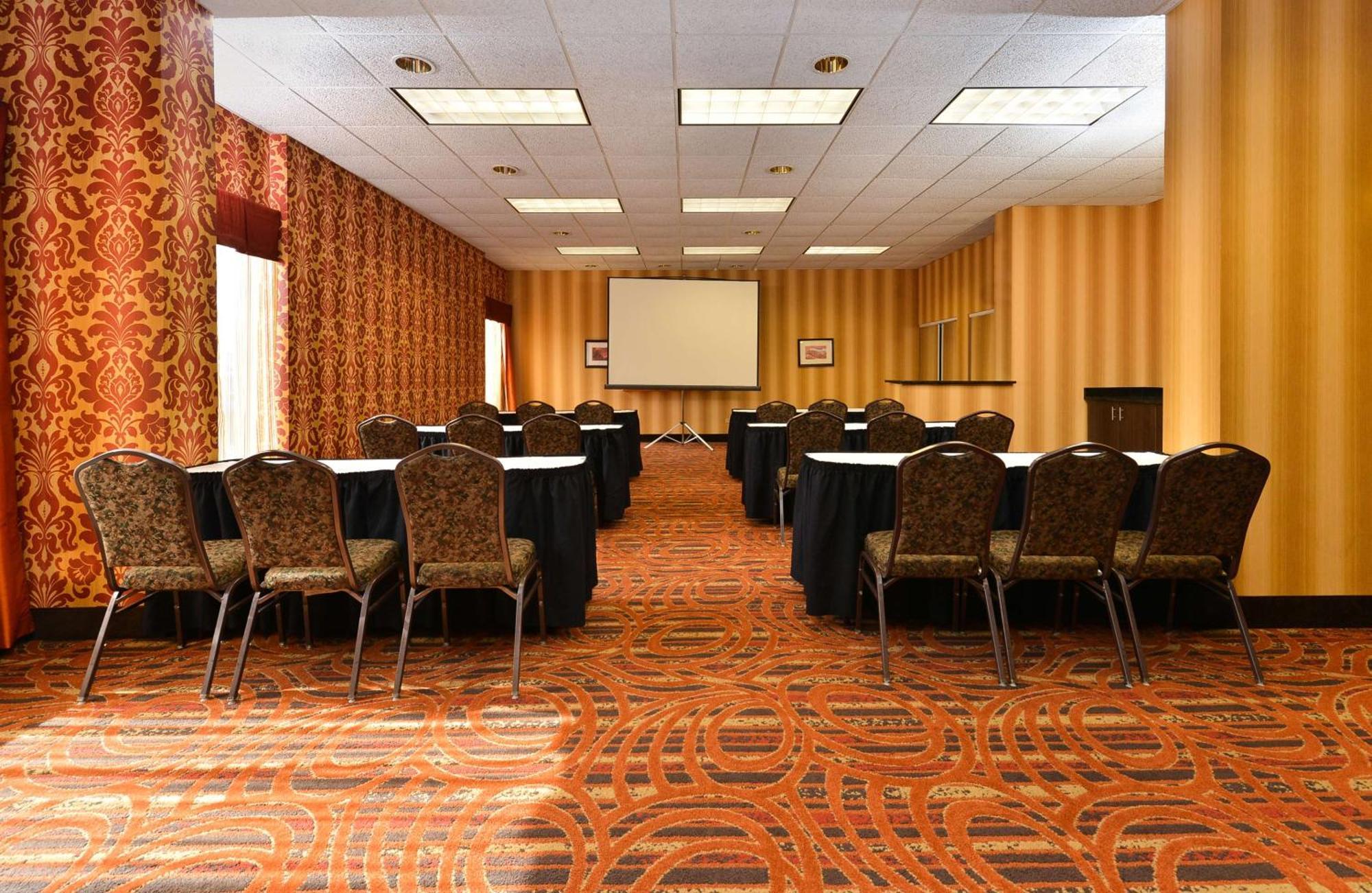 Hampton Inn Chicago-Carol Stream Exterior photo