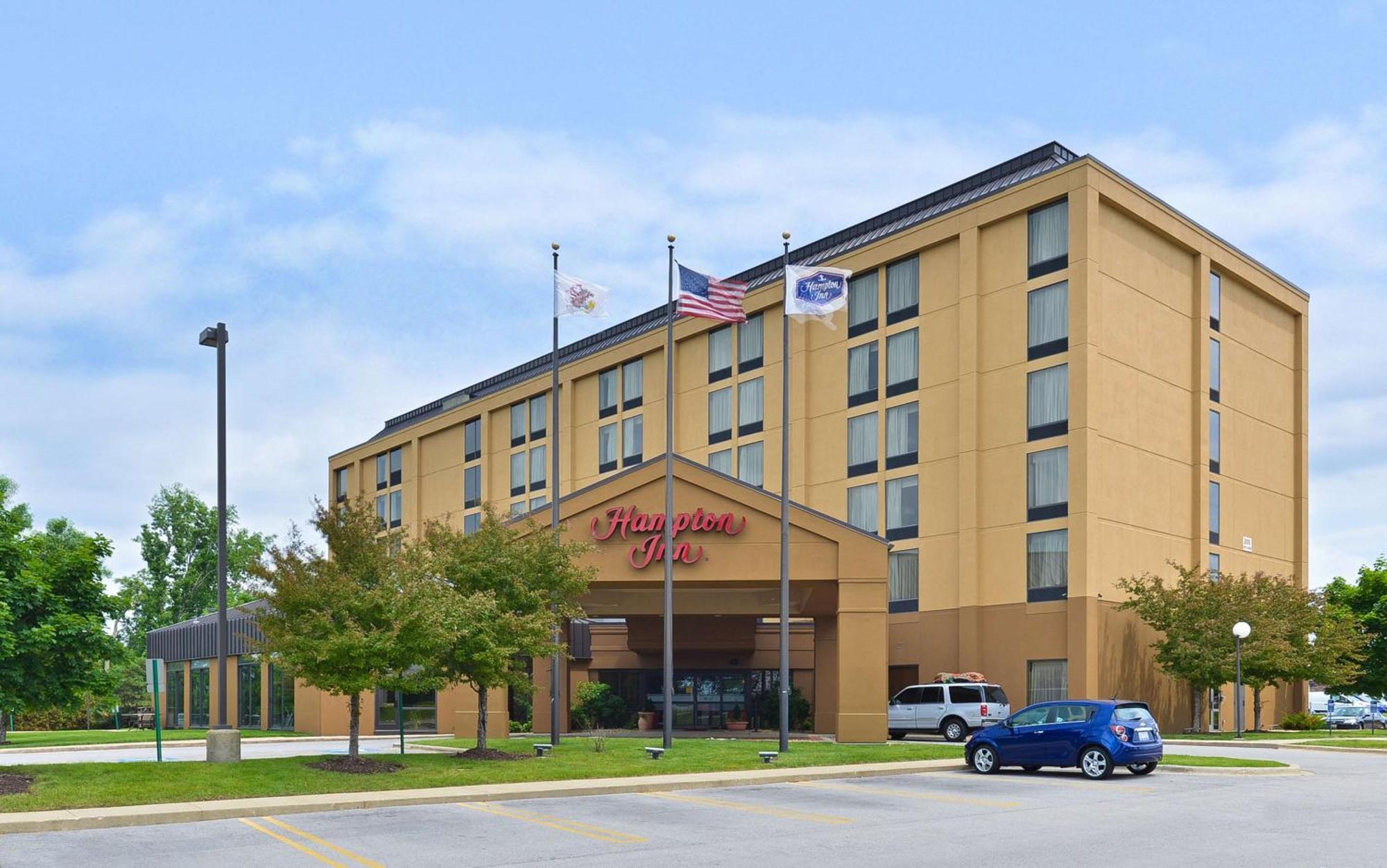 Hampton Inn Chicago-Carol Stream Exterior photo