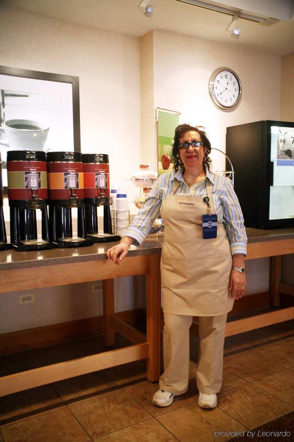 Hampton Inn Chicago-Carol Stream Restaurant photo