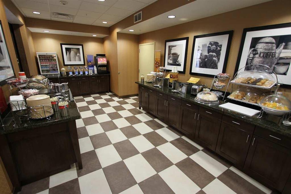 Hampton Inn Chicago-Carol Stream Restaurant photo