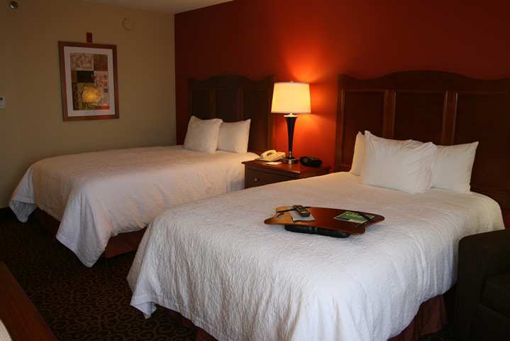 Hampton Inn Chicago-Carol Stream Exterior photo